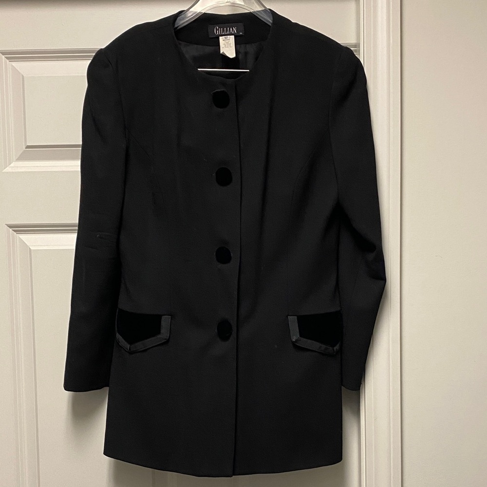 Vintage 100% wool Elegant Black Women's skirt suit